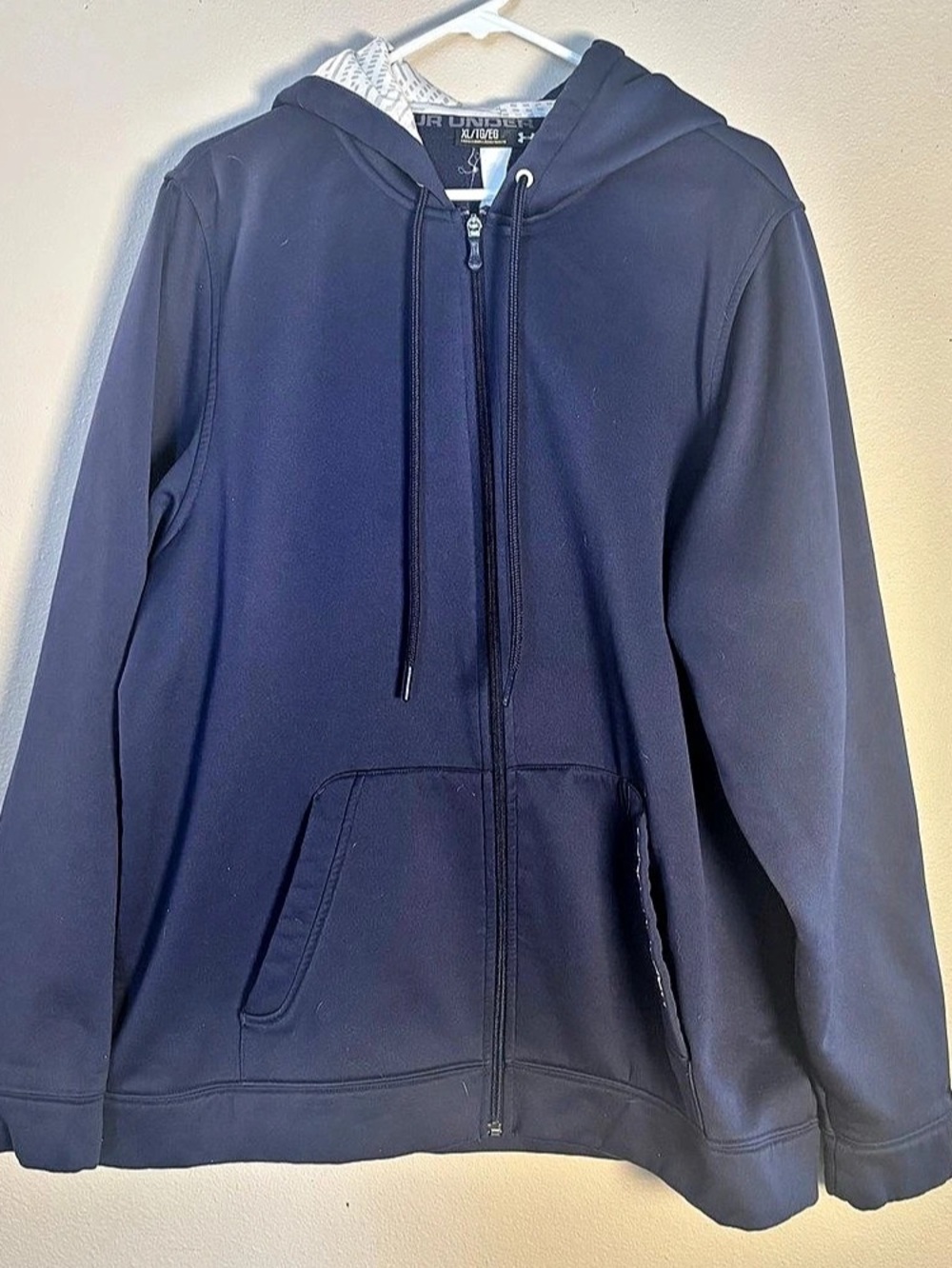 Men’s XL Full Zip Under Armour Hoodie Jacket